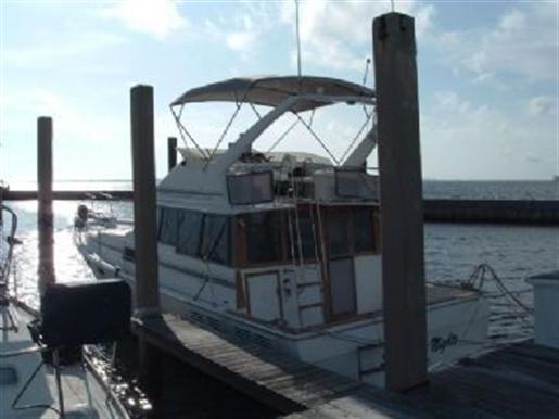 1989 BAYLINER 3888