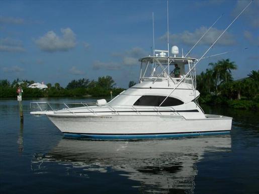 2001 Bertram 39 CONVERTIBLE SPORTFISH