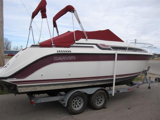1989 Carver 2357MONTEGO