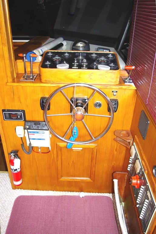 Ontario Quality Motors >> Prowler 315 Sundeck (9M) 1986 Used Boat for Sale in ... Ontario Quality Motors >> Prowler 315 Sundeck (9M) 1986 Used Boat for Sale in ...