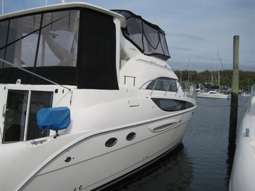 2006 Meridian 459 MOTOR YACHT Courtesy www.boatdealers.ca 2006 Meridian 459 MOTOR YACHT Courtesy www.boatdealers.ca
