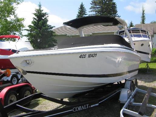 2001 Cobalt 262 Bow Rider