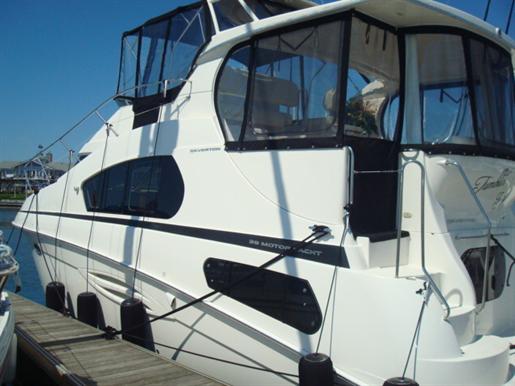 2003 Silverton 390 Motor...