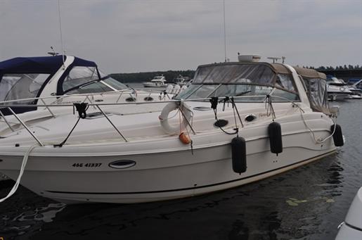 2004 Rinker 342 Fiesta...