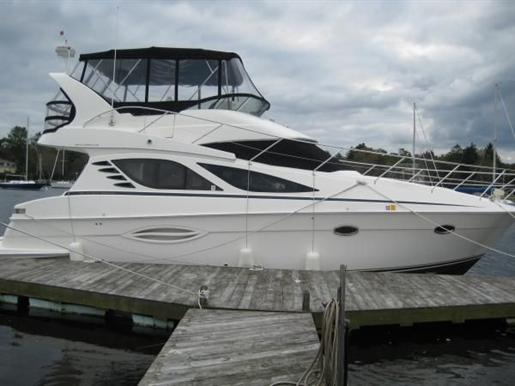 2005 Silverton 38 Sport...