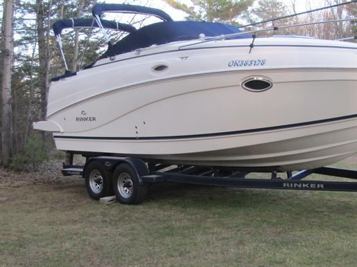 Rinker 250 Express Cruiser - 2007