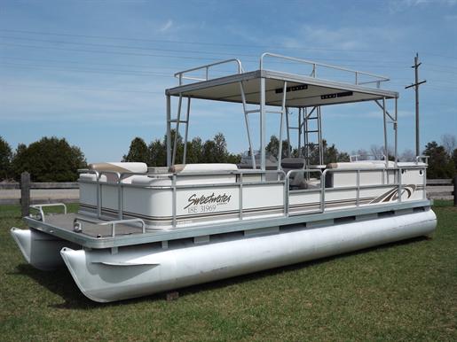 Pontoon Boats With Upper Deck http://www.boatdealers.ca/usedboats 