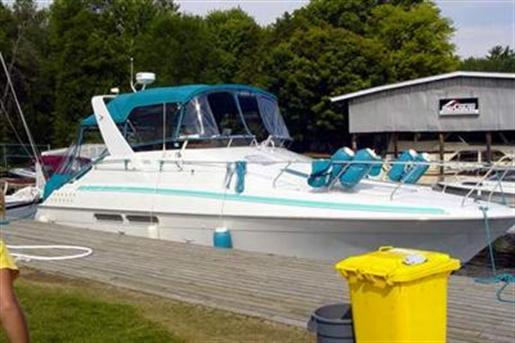 1991 Mainship 360 Sedan...