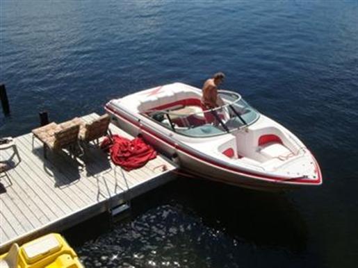2001 Donzi  Z 22 bow rider