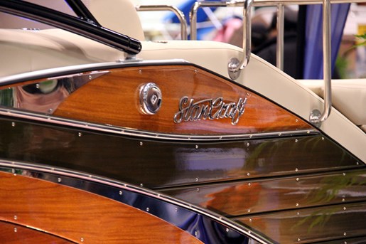 Boat Dealers Alberta >> 2014 Bennington 2575 QCW I/O StanCraft Mahogany Edition Ponton Critique du Bateau - BoatDealers.ca Boat Dealers Alberta >> 2014 Bennington 2575 QCW I/O StanCraft Mahogany Edition Ponton Critique du Bateau - BoatDealers.ca