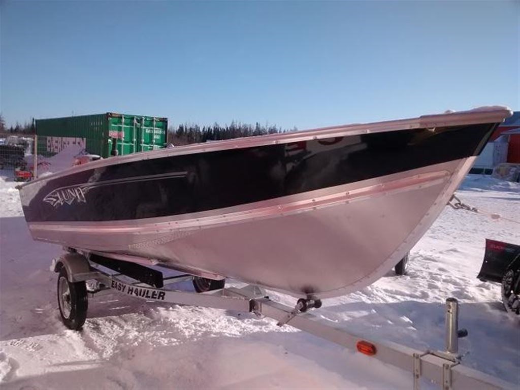 Lund Boat Co SSV 14 20" Transom with Floor 2015 Used Boat for Sale in