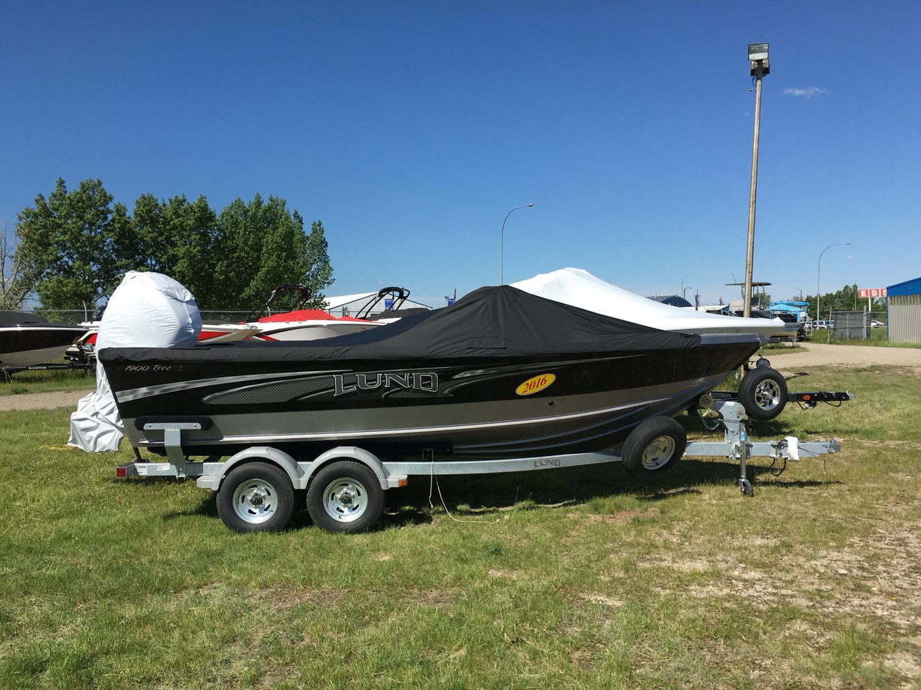 Lund 1900 Tyee 2016 New Boat for Sale in Nanton, Alberta BoatDealers.ca