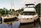 1989Prowler 10 MCabin cruiser, Flybridge