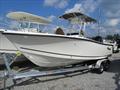 2011Mako212 Center Console