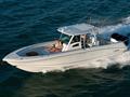 2011Boston Whaler370