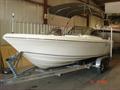 2003Seafox205 dual windshield