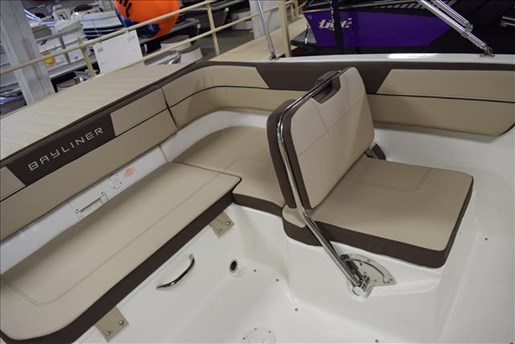 Bayliner 22-VR6 2017 New Boat for Sale in Round Lake, Illinois