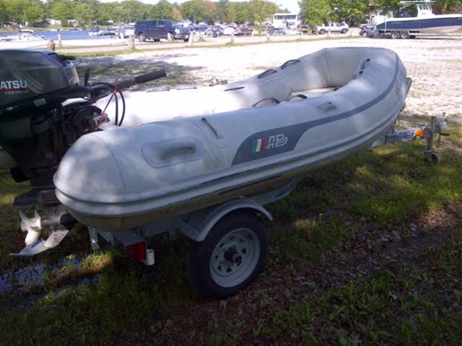 boat lift vs davits dinghy lift and dinghy ab inflatable navigo vs 2004 used boat lift vs davits dinghy lift and dinghy ab inflatable navigo vs 2004 used