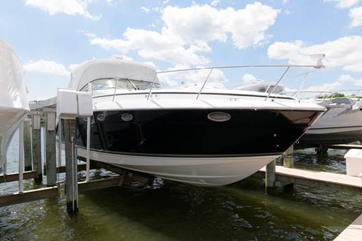 390 Express Cruiser