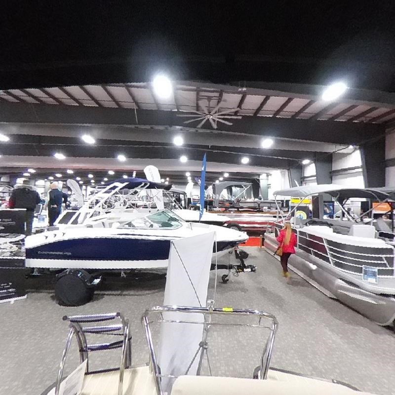 Aqua Patio 235 UL Boat 360 Virtual Tour