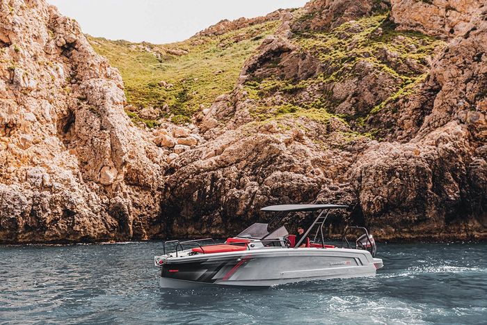 Brabus Shadow 300 Boat 360 Virtual Tour