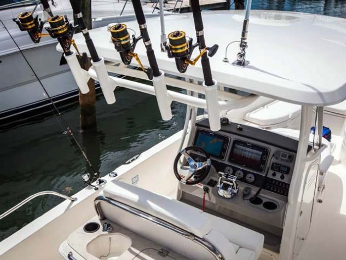 boston whaler 270 dauntless rods