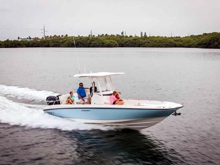 boston whaler 270 dauntless running