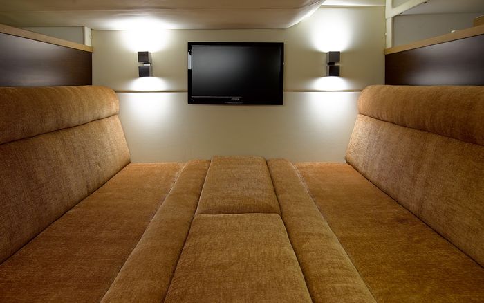 cobalt A40 guest bed