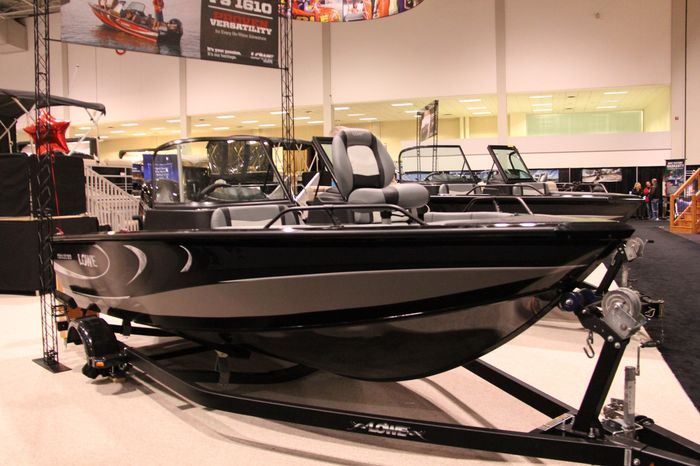 Lowe FS 1610 Fish & Ski 1