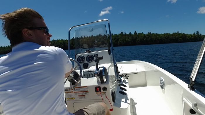 bayliner element f18 inside turning