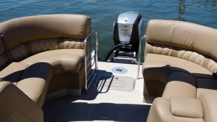 bennington r23 rear loungers
