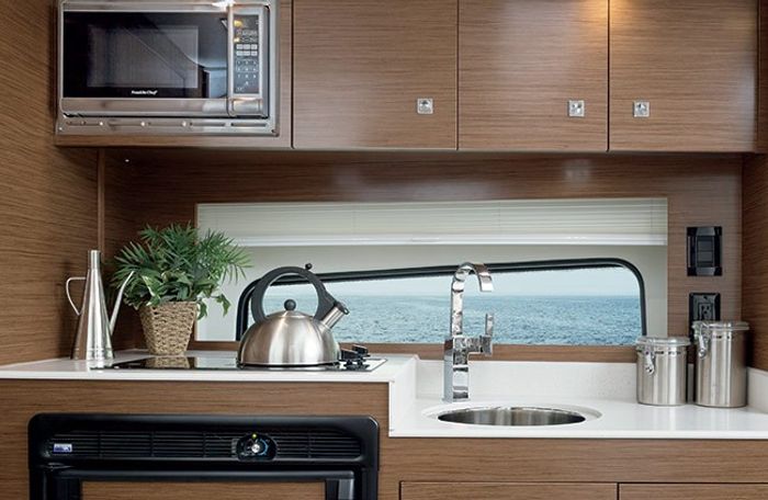 cruisers yachts 39 express coupe galley