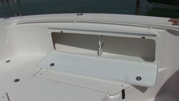 everglades 325 cc rod storage