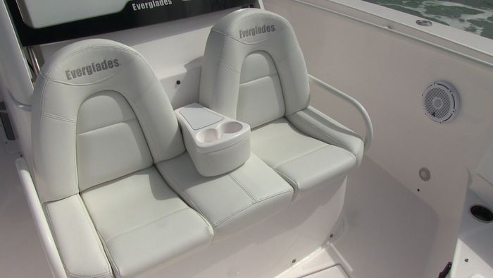 everglades 325cc seats