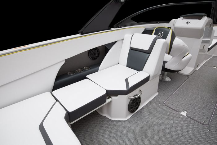 scarab 255 impulse seats