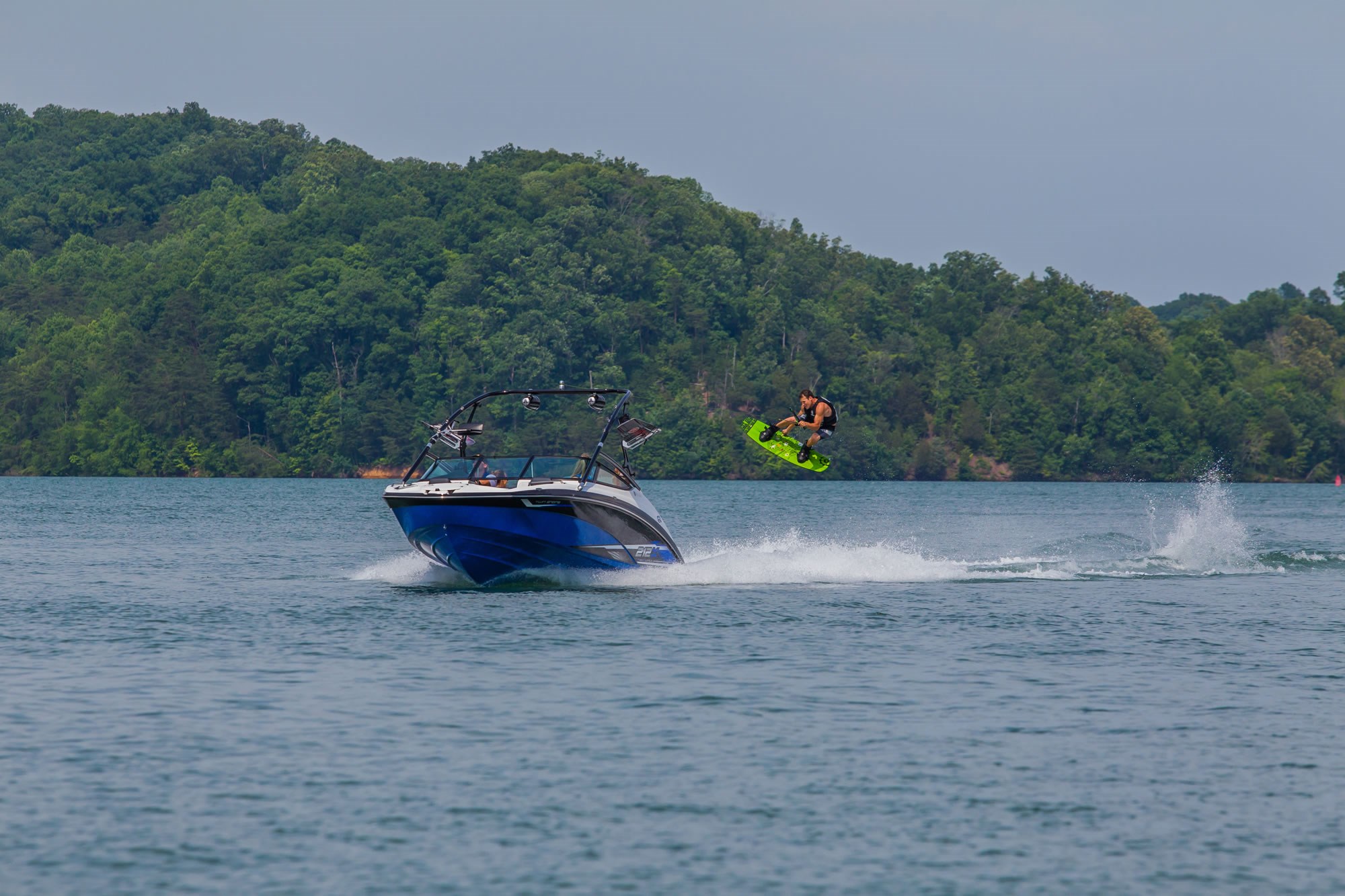 2016 Yamaha 212X Jet Boat Boat Review BoatDealers.ca