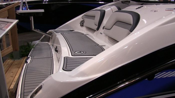 Yamaha Transom