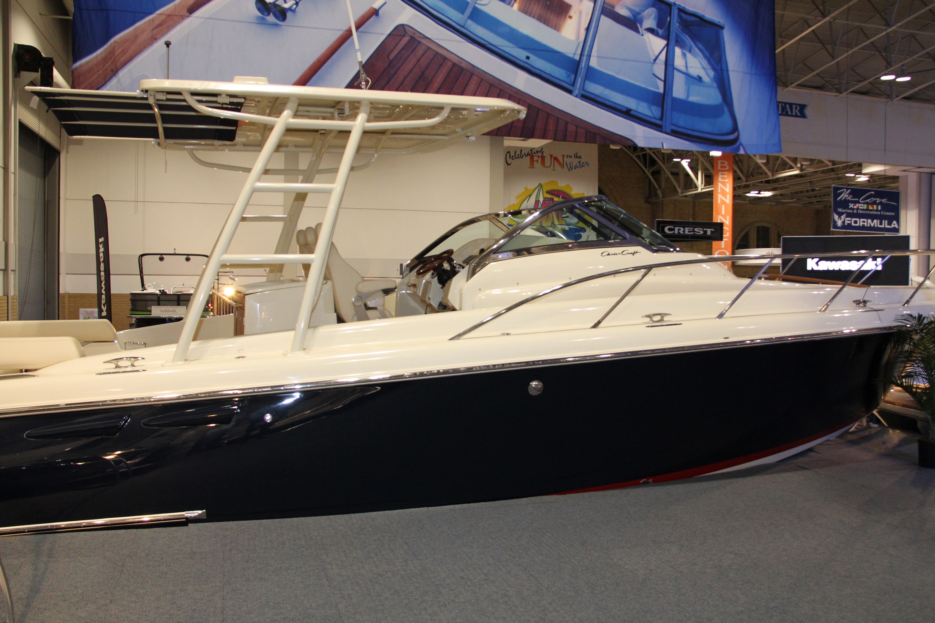 2017 Chris Craft Launch 36 Cuddy Cabin Boat Review BoatDealers.ca