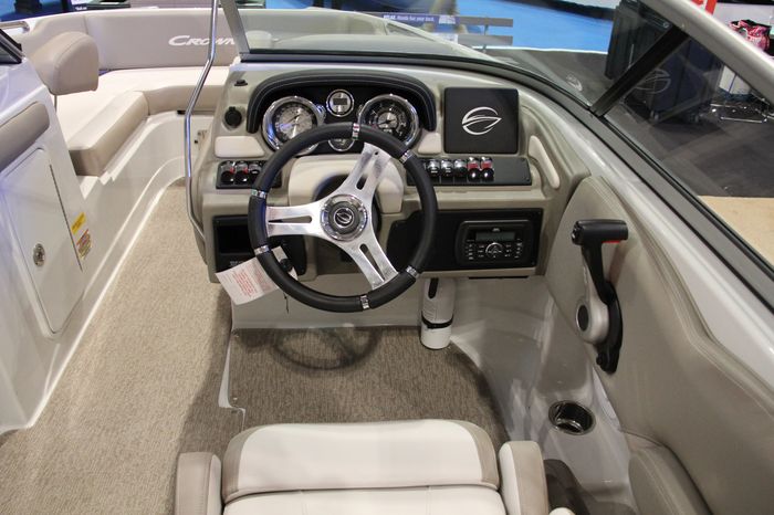 crownline e 1 xs helm