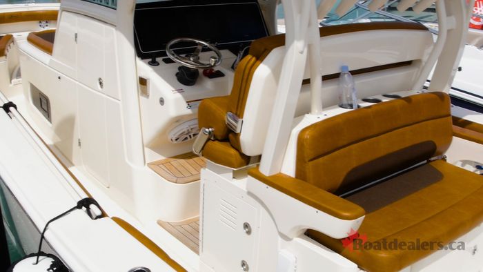 Scout 350LXF Cockpit