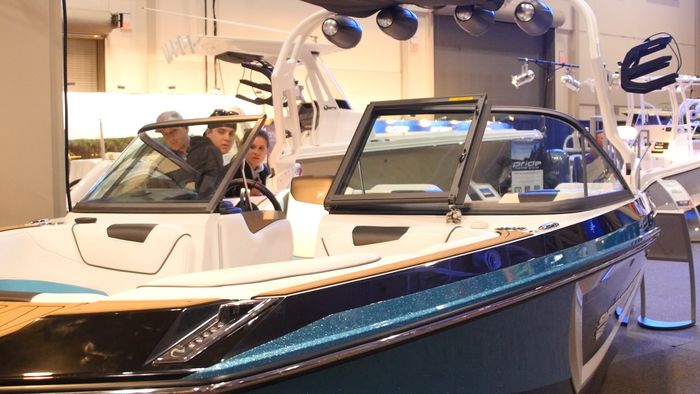 Super Air Nautique GS20 Bow