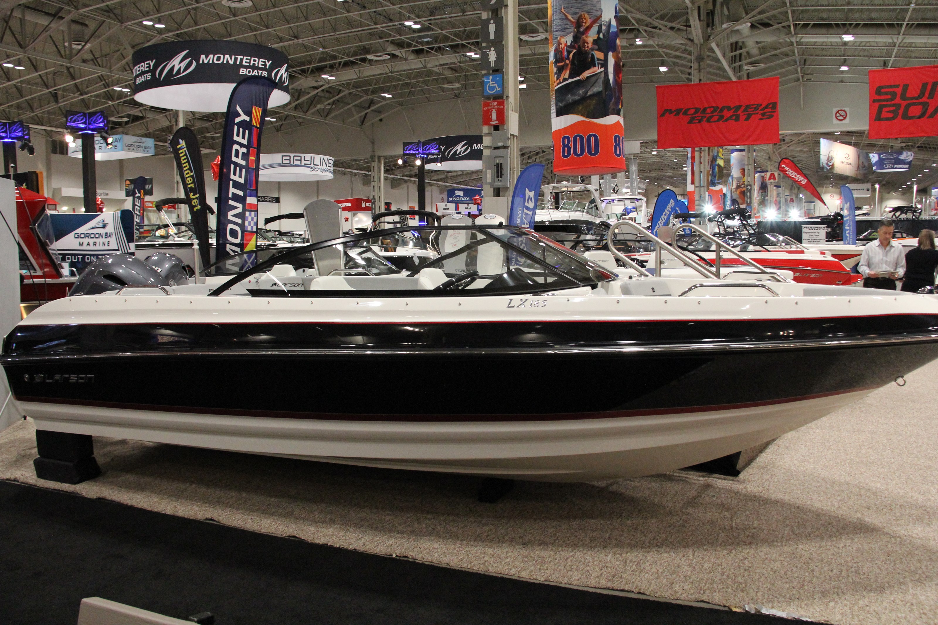 2018 Larson LX 185 OB Bowrider Boat Review - BoatDealers.ca