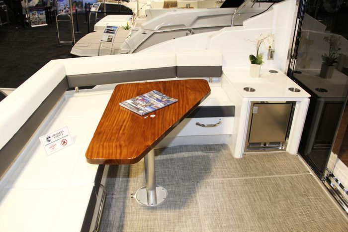 2019 Cruisers Yachts 46 Cantius Motor Yachts Boat Review - BoatDealers.ca