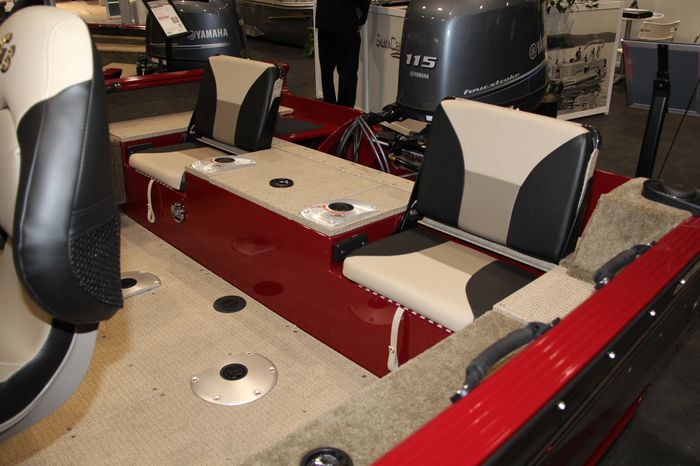 G3 angler v17 sf seat