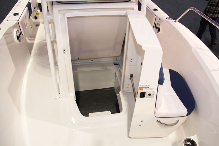 Robollo R180 2019 Robalo R180 Center Console Boat Review - BoatDealers.ca