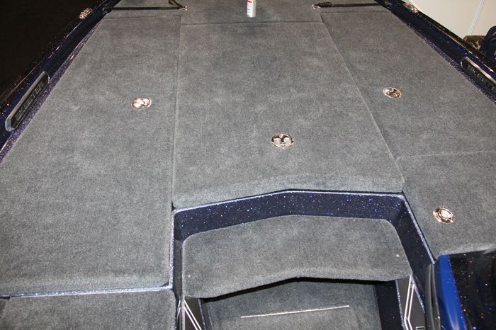 skeeter fx20 bass boat storage