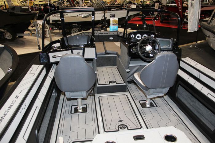 starcraft titan 176 seat rear