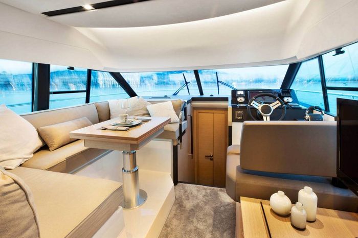 prestige 420 flybridge interior helm