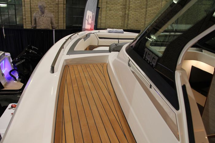 Tiara sport 38 ls deck