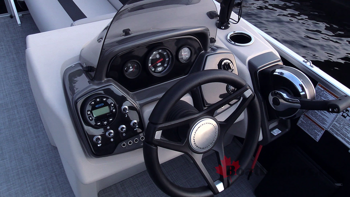 princecraft-sportfisher-23-2rs-helm-layout